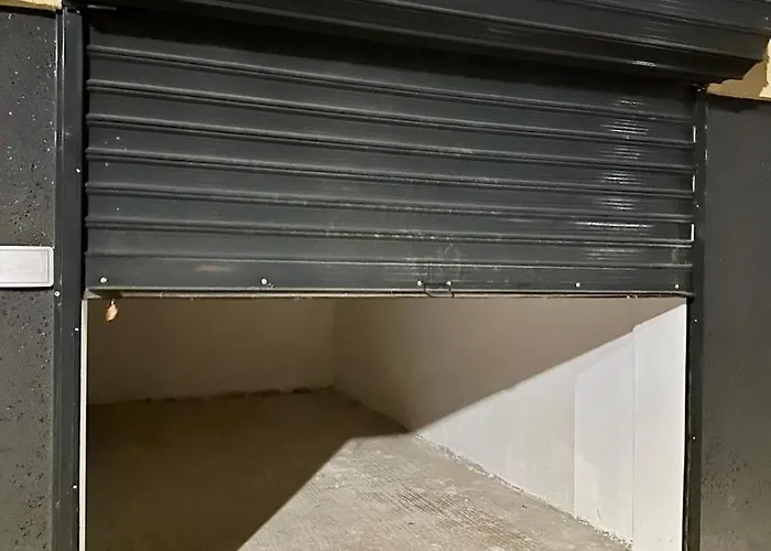 Casa Nova With Free Garage Parking * 普罗夫迪夫