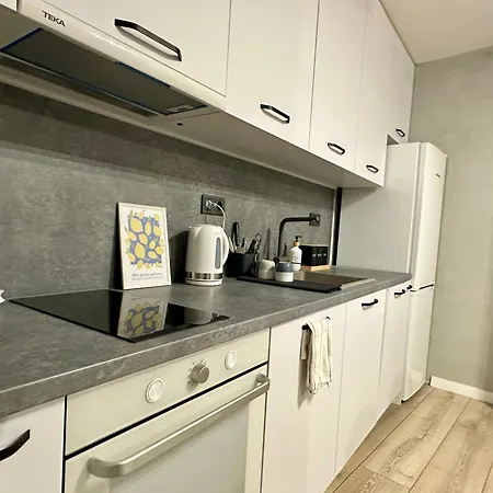 Casa Nova With Free Garage Parking Apartment