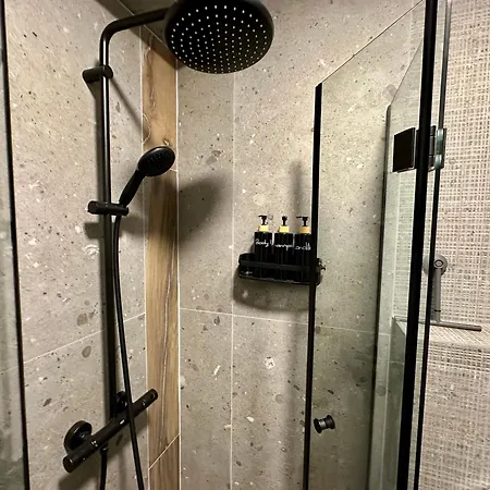 Casa Nova With Free Garage Parking