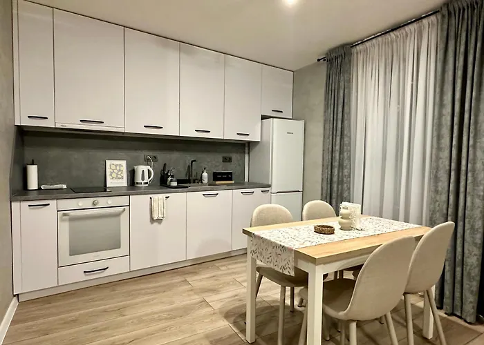 Casa Nova With Free Garage Parking Apartment