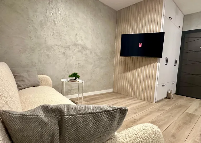 Casa Nova With Free Garage Parking Апартамент *